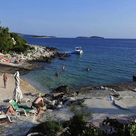 In Rogoznicko - Sibenik Riviera 36448 * Zečevo