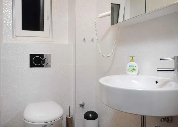 In Rogoznicko - Sibenik Riviera 36448 *